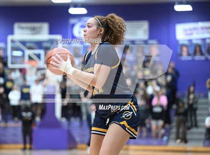 Thumbnail 2 in Streetsboro vs. Laurel (OHSAA D2 Regional Final) photogallery.