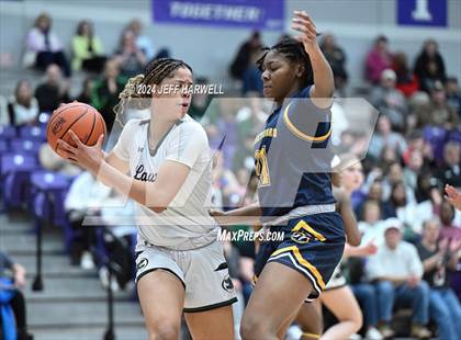Thumbnail 3 in Streetsboro vs. Laurel (OHSAA D2 Regional Final) photogallery.