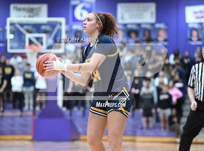 Thumbnail 1 in Streetsboro vs. Laurel (OHSAA D2 Regional Final) photogallery.