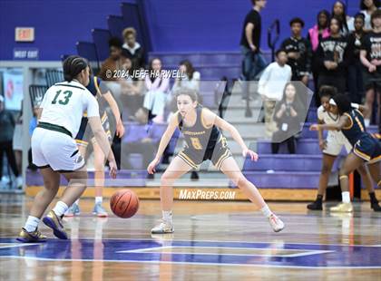 Thumbnail 1 in Streetsboro vs. Laurel (OHSAA D2 Regional Final) photogallery.