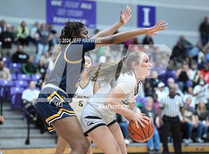 Thumbnail 2 in Streetsboro vs. Laurel (OHSAA D2 Regional Final) photogallery.