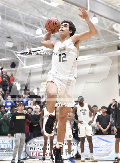 Thumbnail 2 in Rancho Mirage Holiday Invitational Slam Dunk Contest photogallery.
