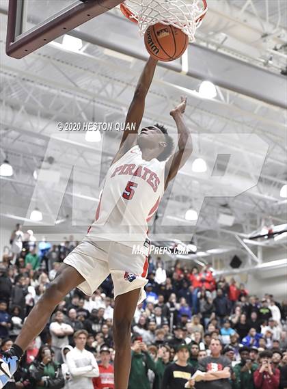 Thumbnail 1 in Rancho Mirage Holiday Invitational Slam Dunk Contest photogallery.