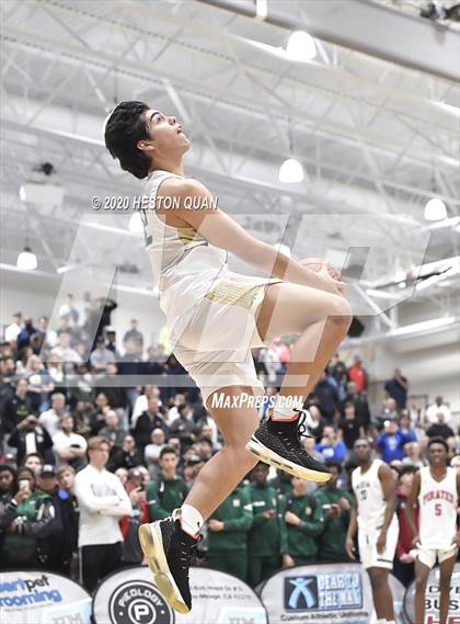 Thumbnail 2 in Rancho Mirage Holiday Invitational Slam Dunk Contest photogallery.