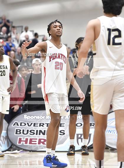 Thumbnail 3 in Rancho Mirage Holiday Invitational Slam Dunk Contest photogallery.