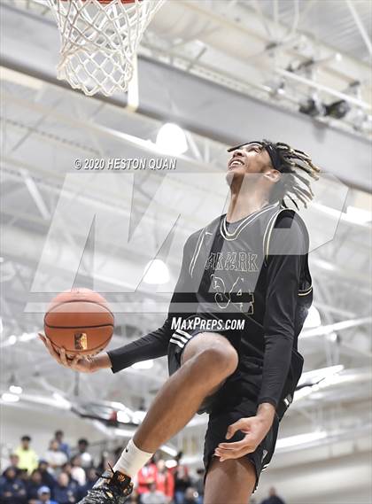 Thumbnail 3 in Rancho Mirage Holiday Invitational Slam Dunk Contest photogallery.