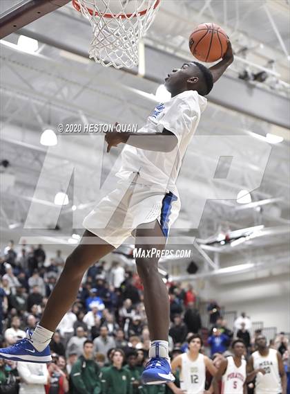 Thumbnail 3 in Rancho Mirage Holiday Invitational Slam Dunk Contest photogallery.