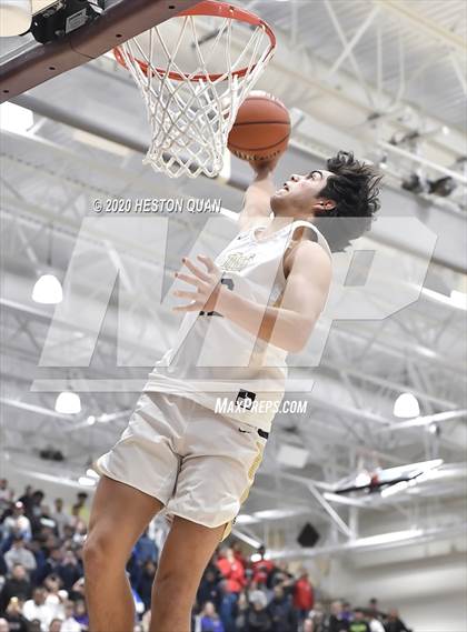 Thumbnail 1 in Rancho Mirage Holiday Invitational Slam Dunk Contest photogallery.