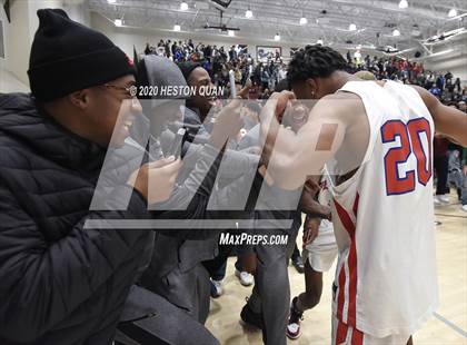 Thumbnail 3 in Rancho Mirage Holiday Invitational Slam Dunk Contest photogallery.