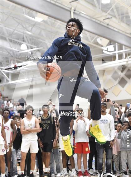 Thumbnail 1 in Rancho Mirage Holiday Invitational Slam Dunk Contest photogallery.