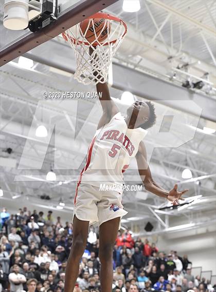 Thumbnail 3 in Rancho Mirage Holiday Invitational Slam Dunk Contest photogallery.