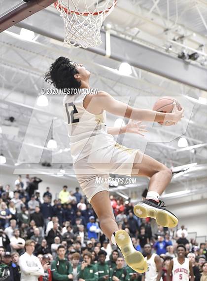 Thumbnail 3 in Rancho Mirage Holiday Invitational Slam Dunk Contest photogallery.
