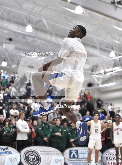 Thumbnail 3 in Rancho Mirage Holiday Invitational Slam Dunk Contest photogallery.