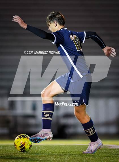Thumbnail 3 in Rochester vs Stoney Creek (MHSAA D1 District Payoff) photogallery.