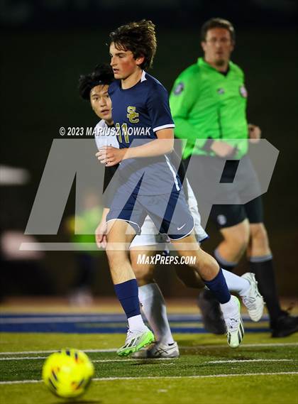 Thumbnail 3 in Rochester vs Stoney Creek (MHSAA D1 District Payoff) photogallery.