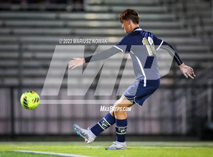 Thumbnail 3 in Rochester vs Stoney Creek (MHSAA D1 District Payoff) photogallery.