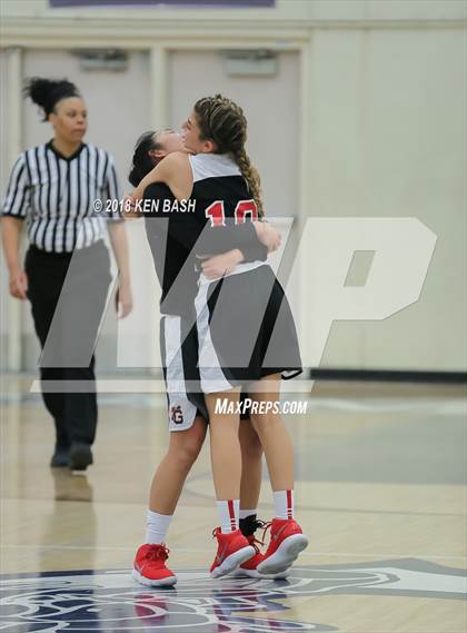 Thumbnail 2 in Glendale @ Camarillo (CIF 2AA 1st Round Playoff) photogallery.