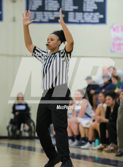 Thumbnail 2 in Glendale @ Camarillo (CIF 2AA 1st Round Playoff) photogallery.