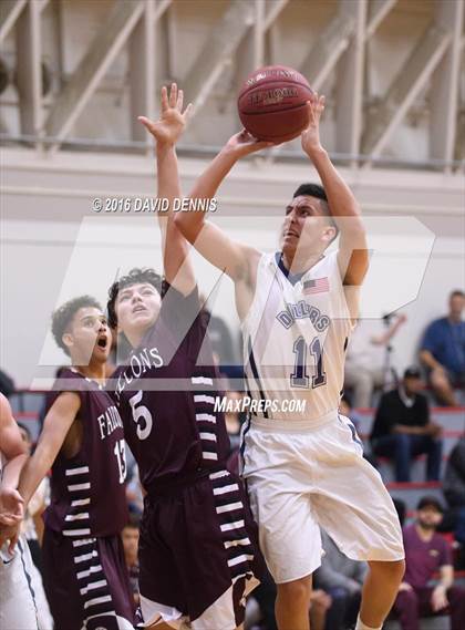 Thumbnail 1 in Independence vs. Bakersfield photogallery.