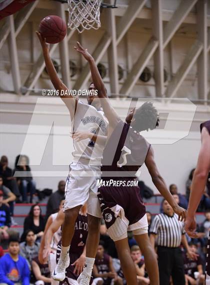 Thumbnail 1 in Independence vs. Bakersfield photogallery.