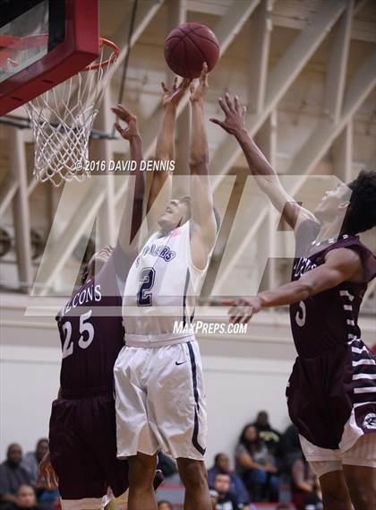 Thumbnail 1 in Independence vs. Bakersfield photogallery.