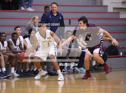 Thumbnail 2 in Independence vs. Bakersfield photogallery.