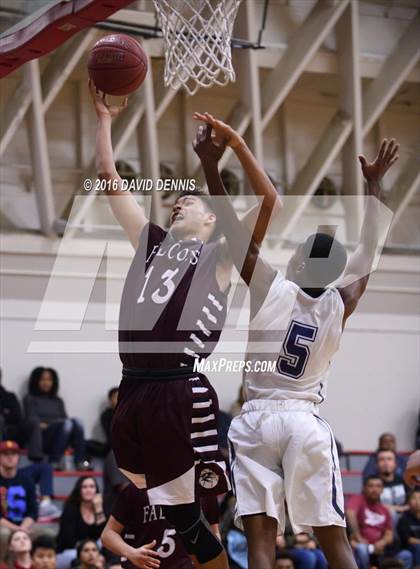 Thumbnail 2 in Independence vs. Bakersfield photogallery.