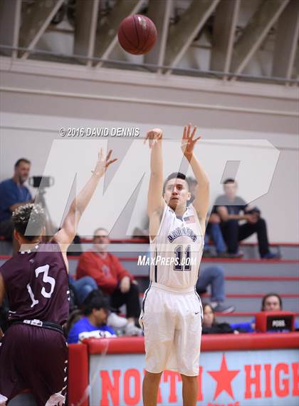 Thumbnail 1 in Independence vs. Bakersfield photogallery.