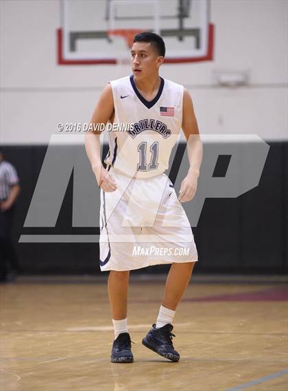 Thumbnail 2 in Independence vs. Bakersfield photogallery.