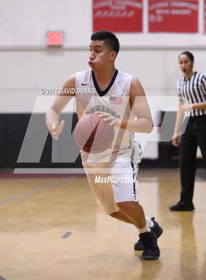 Thumbnail 2 in Independence vs. Bakersfield photogallery.