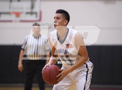 Thumbnail 1 in Independence vs. Bakersfield photogallery.