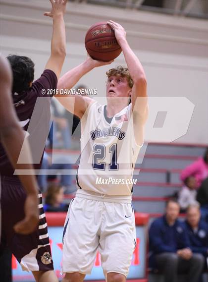 Thumbnail 3 in Independence vs. Bakersfield photogallery.