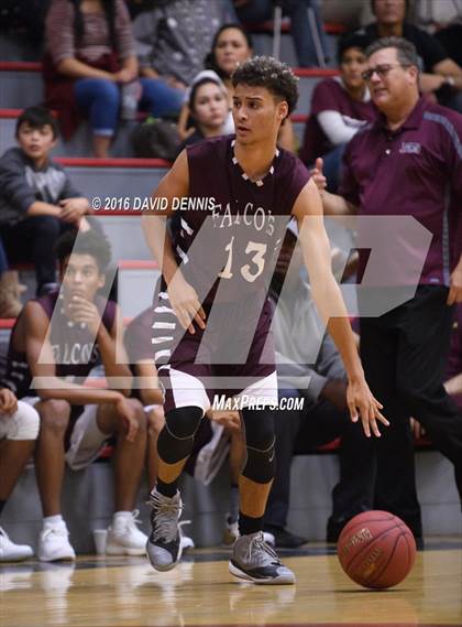 Thumbnail 1 in Independence vs. Bakersfield photogallery.