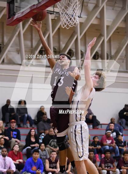 Thumbnail 3 in Independence vs. Bakersfield photogallery.