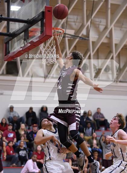 Thumbnail 3 in Independence vs. Bakersfield photogallery.