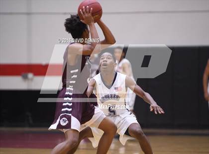 Thumbnail 3 in Independence vs. Bakersfield photogallery.