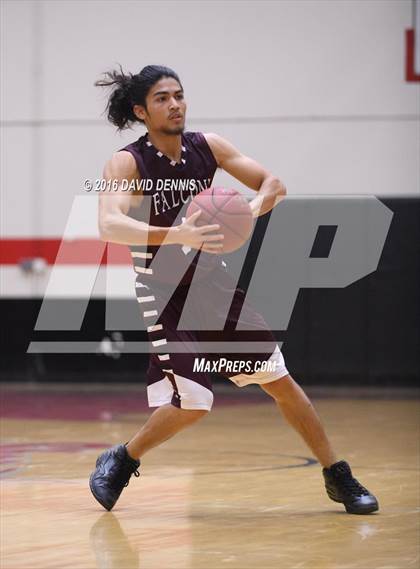 Thumbnail 1 in Independence vs. Bakersfield photogallery.