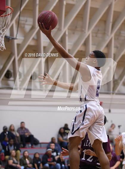 Thumbnail 2 in Independence vs. Bakersfield photogallery.