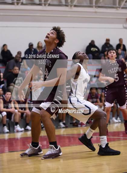 Thumbnail 1 in Independence vs. Bakersfield photogallery.