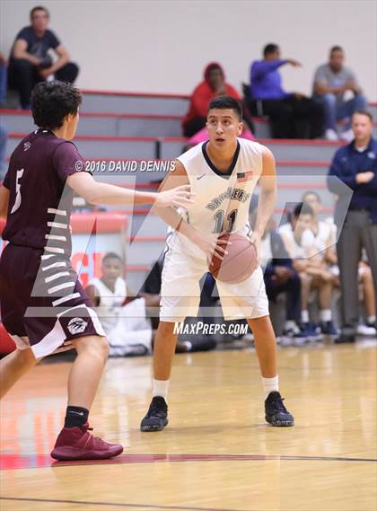 Thumbnail 3 in Independence vs. Bakersfield photogallery.