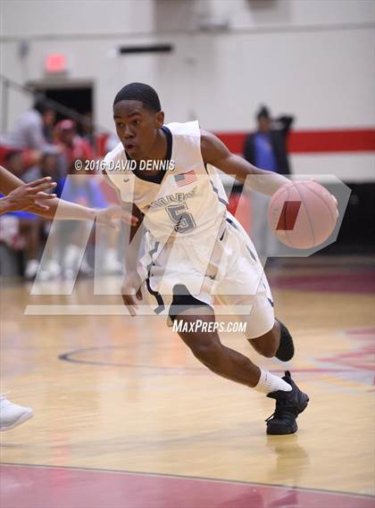 Thumbnail 1 in Independence vs. Bakersfield photogallery.