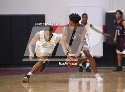 Thumbnail 2 in Independence vs. Bakersfield photogallery.