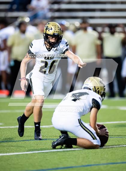 Thumbnail 3 in Plano East vs Rowlett photogallery.