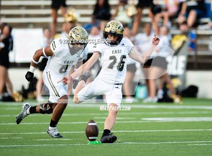 Thumbnail 2 in Plano East vs Rowlett photogallery.
