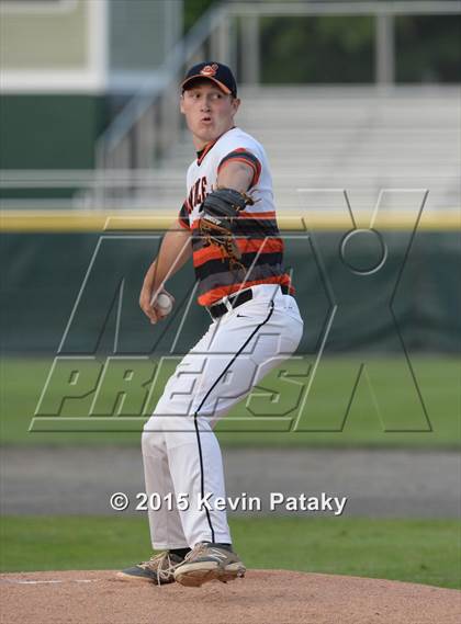 Thumbnail 1 in Sheehan vs. Montville (CIAC Class M Final) photogallery.