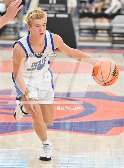 Thumbnail 1 in Dixie vs. Wilsonville (Section 7) photogallery.