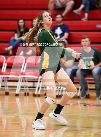 Thumbnail 3 in Hilmar vs. Colfax (CIF SJS D4 Final) photogallery.