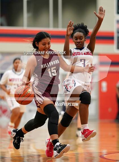 Thumbnail 1 in  JV Hillsboro @ Life Waxahachie  photogallery.