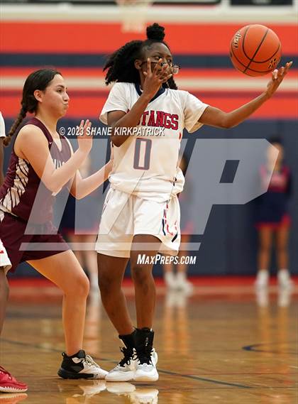 Thumbnail 1 in  JV Hillsboro @ Life Waxahachie  photogallery.