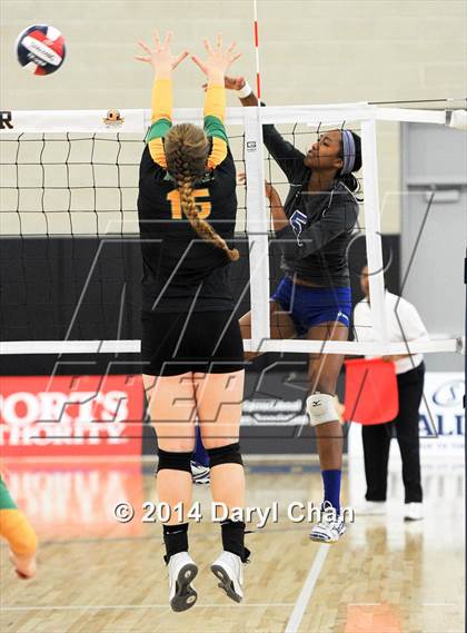 Thumbnail 2 in Alta Loma vs. Sonora (CIF State D4 Finals) photogallery.